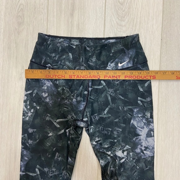 NIKE Dri-Fit Ten Less Plastic Bottles One Legend Leggings Cropped Women's Small - Picture 9 of 10
